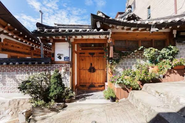 Cung điện Changdeokgung và khu vườn Hậu viên