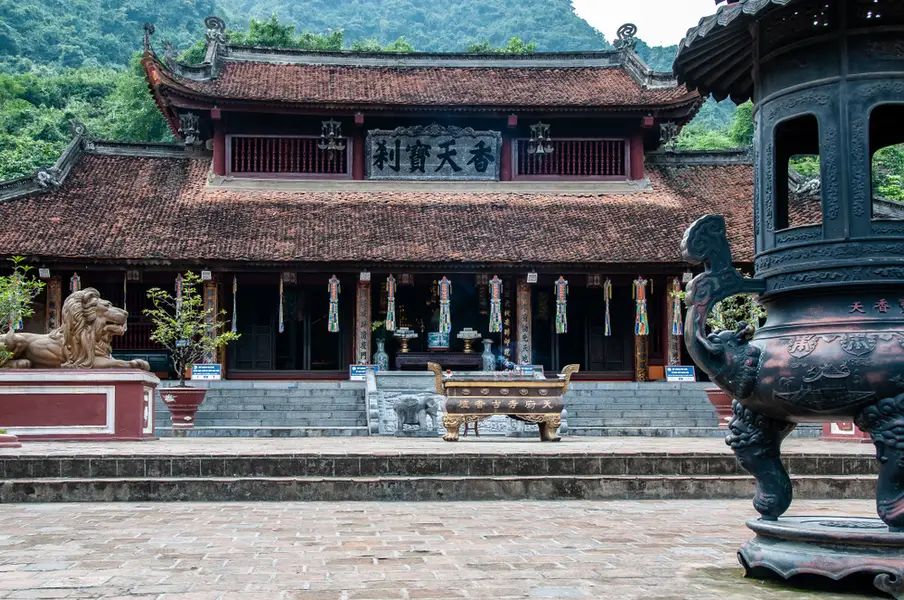 Chùa Huong 03.04 (2)