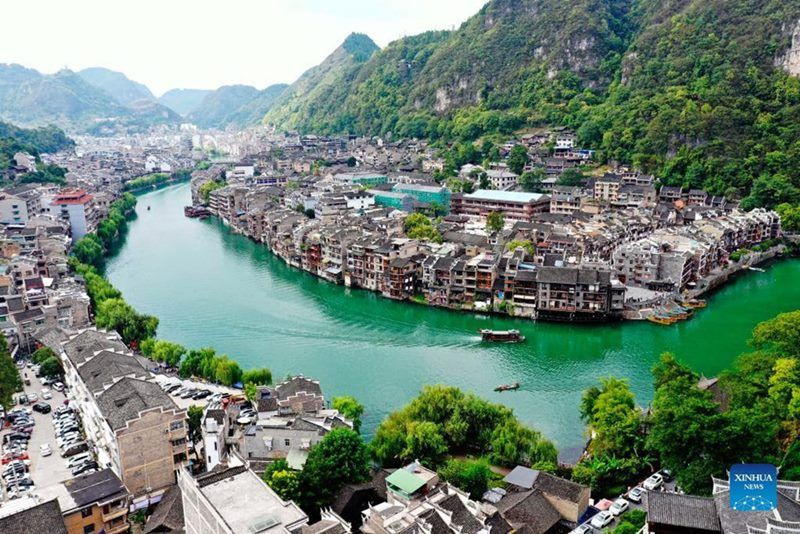 Kham Pha Quy Chau 4N 01