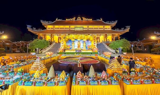 Tour Yên Tử – Chùa Ba Vàng – Chùa Yên Tử – Hà Nội